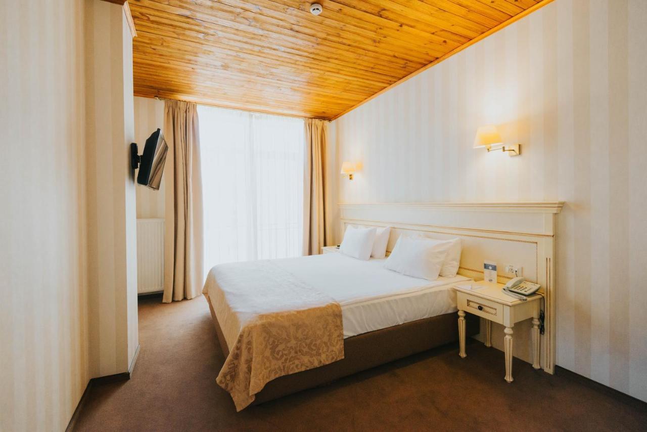 Premier Geneva Hotel โอเดสซา ภายนอก รูปภาพ