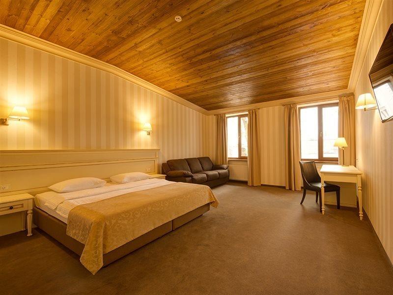 Premier Geneva Hotel โอเดสซา ภายนอก รูปภาพ